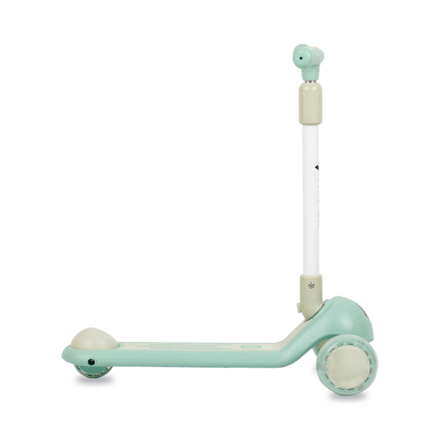 Kids Scooter Children's Three-wheel Scooters Music Flashing Wheel Kick Scooter for Children